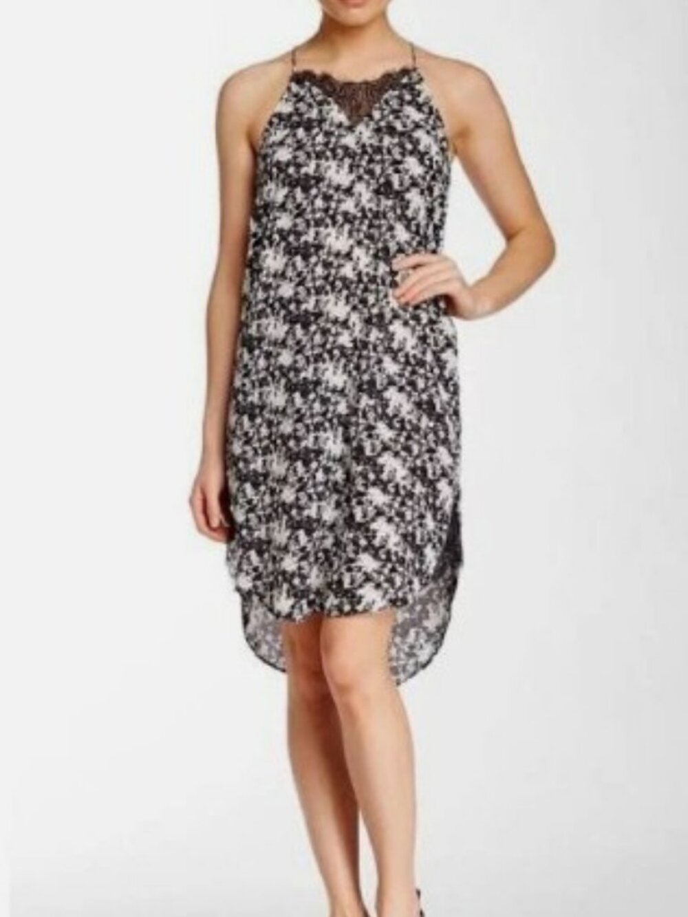 Olive + Oak Leave A Space For Lace Slip Dress Black White Floral V-Neck Medium
